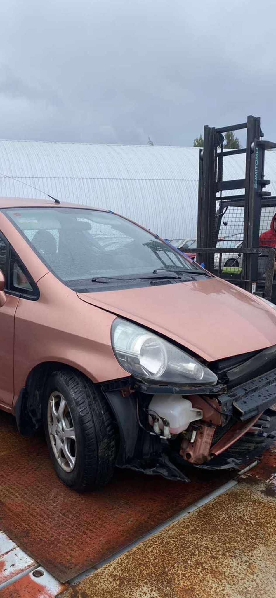 superkame dauztus automobilius autobuy
